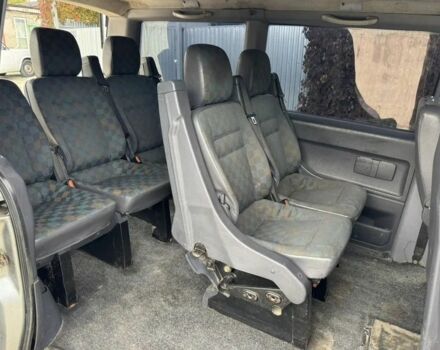 Серый Мерседес Вито, объемом двигателя 2.15 л и пробегом 268 тыс. км за 2627 $, фото 6 на Automoto.ua