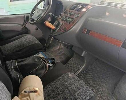 Серый Мерседес Вито, объемом двигателя 2.2 л и пробегом 350 тыс. км за 4700 $, фото 7 на Automoto.ua