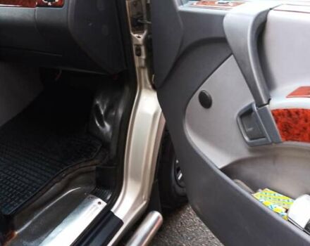 Серый Мерседес Вито, объемом двигателя 2.15 л и пробегом 400 тыс. км за 5541 $, фото 19 на Automoto.ua