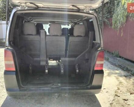 Серый Мерседес Вито, объемом двигателя 2.15 л и пробегом 300 тыс. км за 3800 $, фото 4 на Automoto.ua