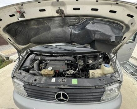 Серый Мерседес Вито, объемом двигателя 2.15 л и пробегом 268 тыс. км за 2627 $, фото 9 на Automoto.ua