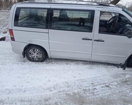 Серый Мерседес Вито, объемом двигателя 2.15 л и пробегом 450 тыс. км за 1500 $, фото 2 на Automoto.ua