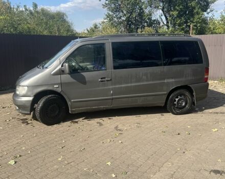 Серый Мерседес Вито, объемом двигателя 2.2 л и пробегом 500 тыс. км за 3000 $, фото 1 на Automoto.ua