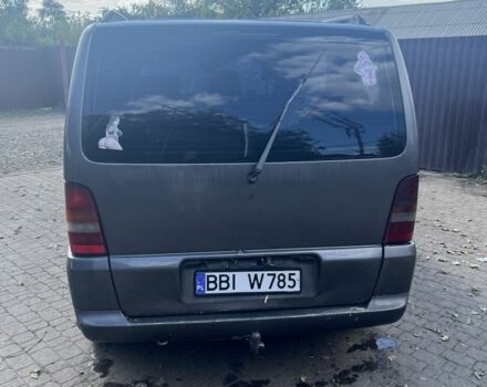 Серый Мерседес Вито, объемом двигателя 2.2 л и пробегом 500 тыс. км за 3000 $, фото 2 на Automoto.ua