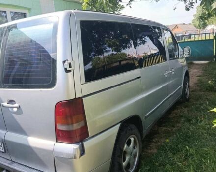 Серый Мерседес Вито, объемом двигателя 2.2 л и пробегом 350 тыс. км за 4700 $, фото 3 на Automoto.ua