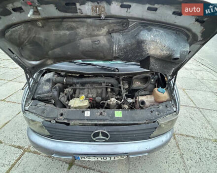 Серый Мерседес Вито, объемом двигателя 2.15 л и пробегом 500 тыс. км за 3000 $, фото 4 на Automoto.ua