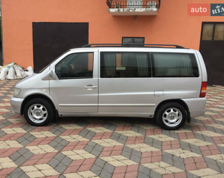 Серый Мерседес Вито, объемом двигателя 2.15 л и пробегом 300 тыс. км за 4874 $, фото 3 на Automoto.ua