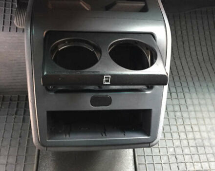 Серый Мерседес Вито, объемом двигателя 2.15 л и пробегом 300 тыс. км за 4874 $, фото 16 на Automoto.ua