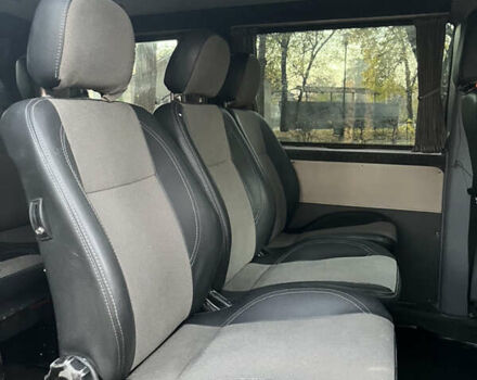 Серый Мерседес Вито, объемом двигателя 2.15 л и пробегом 400 тыс. км за 5000 $, фото 10 на Automoto.ua