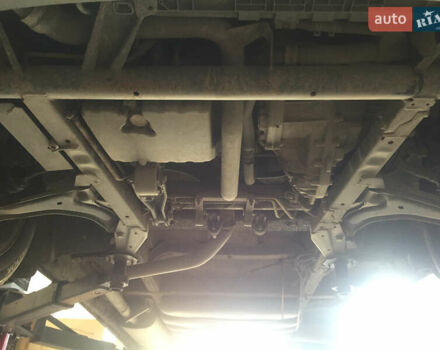 Серый Мерседес Вито, объемом двигателя 2.15 л и пробегом 300 тыс. км за 4874 $, фото 17 на Automoto.ua