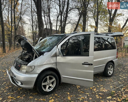 Серый Мерседес Вито, объемом двигателя 2.15 л и пробегом 400 тыс. км за 5000 $, фото 17 на Automoto.ua