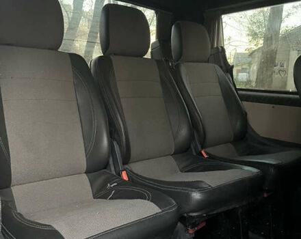 Серый Мерседес Вито, объемом двигателя 2.15 л и пробегом 400 тыс. км за 5000 $, фото 11 на Automoto.ua