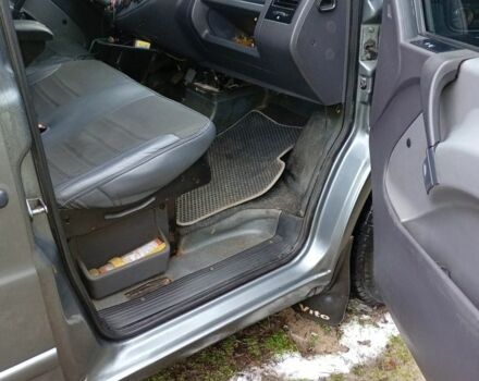 Сірий Мерседес Віто, об'ємом двигуна 2.2 л та пробігом 340 тис. км за 4200 $, фото 13 на Automoto.ua