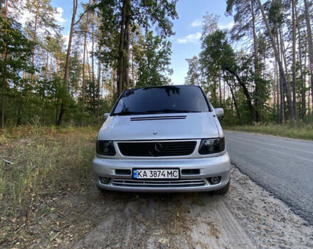 Серый Мерседес Вито, объемом двигателя 2.15 л и пробегом 432 тыс. км за 7000 $, фото 2 на Automoto.ua