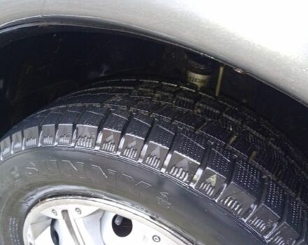 Сірий Мерседес Віто, об'ємом двигуна 2.2 л та пробігом 340 тис. км за 4200 $, фото 3 на Automoto.ua