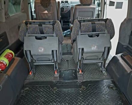 Сірий Мерседес Віто, об'ємом двигуна 2.2 л та пробігом 400 тис. км за 6499 $, фото 18 на Automoto.ua