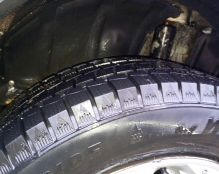 Сірий Мерседес Віто, об'ємом двигуна 2.2 л та пробігом 340 тис. км за 4200 $, фото 11 на Automoto.ua