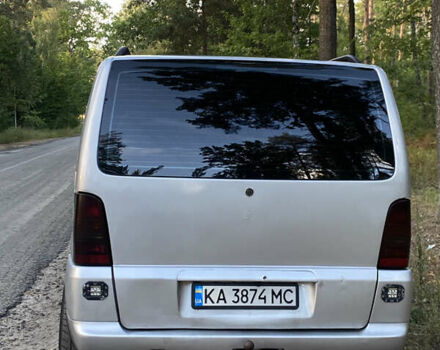 Серый Мерседес Вито, объемом двигателя 2.15 л и пробегом 432 тыс. км за 7000 $, фото 10 на Automoto.ua