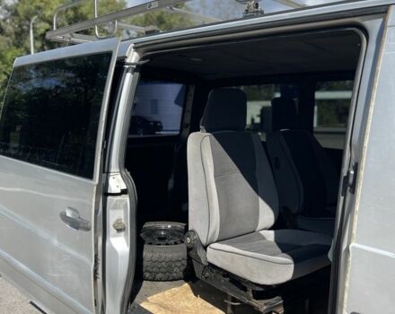 Серый Мерседес Вито, объемом двигателя 2.1 л и пробегом 300 тыс. км за 2499 $, фото 14 на Automoto.ua