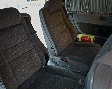 Сірий Мерседес Віто, об'ємом двигуна 2.2 л та пробігом 400 тис. км за 6499 $, фото 16 на Automoto.ua