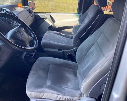 Серый Мерседес Вито, объемом двигателя 2.15 л и пробегом 432 тыс. км за 7000 $, фото 13 на Automoto.ua