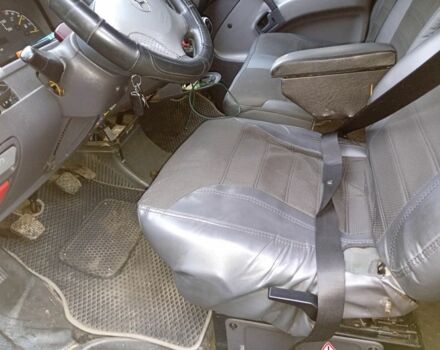 Сірий Мерседес Віто, об'ємом двигуна 2.2 л та пробігом 340 тис. км за 4200 $, фото 7 на Automoto.ua