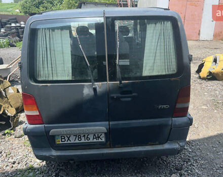 Серый Мерседес Вито, объемом двигателя 2.2 л и пробегом 320 тыс. км за 2700 $, фото 8 на Automoto.ua