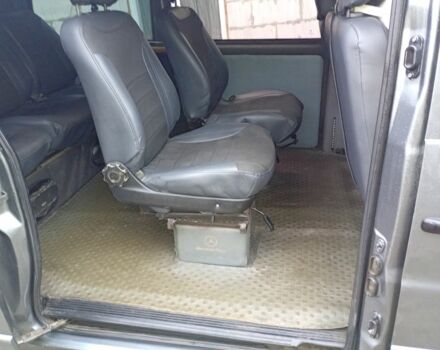 Сірий Мерседес Віто, об'ємом двигуна 2.2 л та пробігом 340 тис. км за 4200 $, фото 16 на Automoto.ua