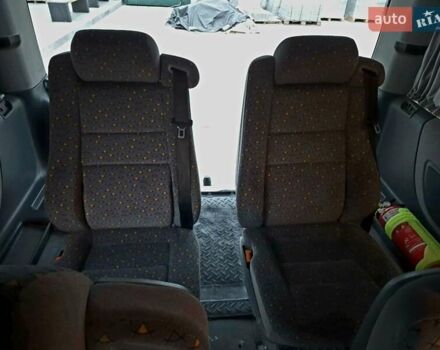 Сірий Мерседес Віто, об'ємом двигуна 2.2 л та пробігом 400 тис. км за 6499 $, фото 15 на Automoto.ua