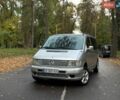 Серый Мерседес Вито, объемом двигателя 2.2 л и пробегом 300 тыс. км за 3700 $, фото 1 на Automoto.ua