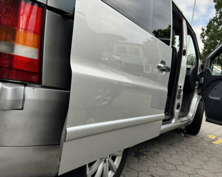 Серый Мерседес Вито, объемом двигателя 2.2 л и пробегом 346 тыс. км за 4100 $, фото 9 на Automoto.ua