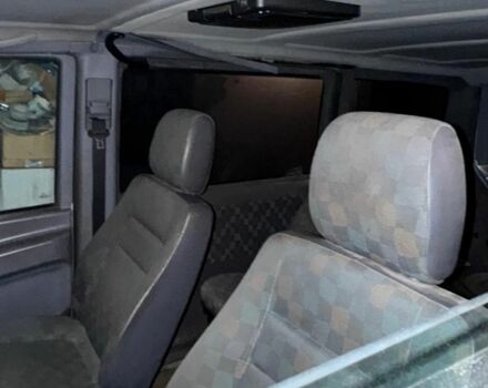 Серый Мерседес Вито, объемом двигателя 0 л и пробегом 299 тыс. км за 5700 $, фото 1 на Automoto.ua