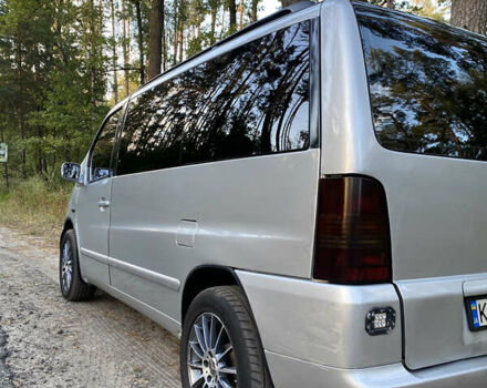 Серый Мерседес Вито, объемом двигателя 2.15 л и пробегом 432 тыс. км за 7000 $, фото 4 на Automoto.ua