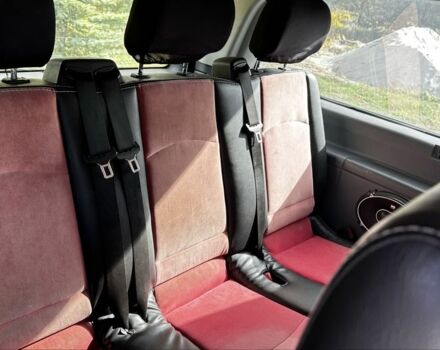 Серый Мерседес Вито, объемом двигателя 2.2 л и пробегом 268 тыс. км за 4500 $, фото 7 на Automoto.ua