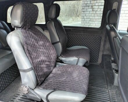 Серый Мерседес Вито, объемом двигателя 2.1 л и пробегом 380 тыс. км за 8700 $, фото 5 на Automoto.ua