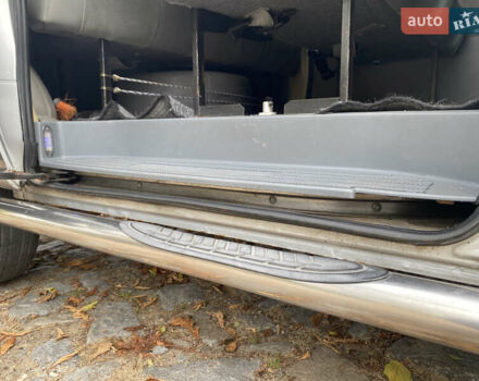 Сірий Мерседес Віто, об'ємом двигуна 2.15 л та пробігом 400 тис. км за 10300 $, фото 16 на Automoto.ua