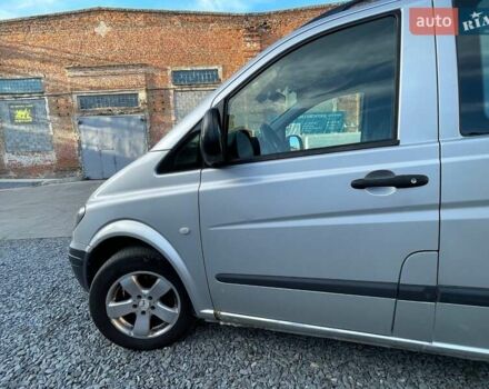 Серый Мерседес Вито, объемом двигателя 2.2 л и пробегом 455 тыс. км за 6800 $, фото 3 на Automoto.ua