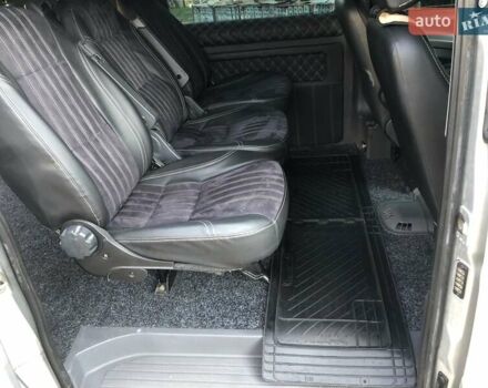 Серый Мерседес Вито, объемом двигателя 2.15 л и пробегом 265 тыс. км за 8700 $, фото 13 на Automoto.ua