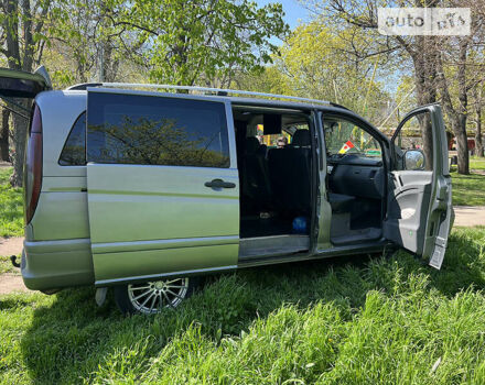 Сірий Мерседес Віто, об'ємом двигуна 2.2 л та пробігом 275 тис. км за 7900 $, фото 21 на Automoto.ua