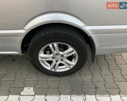 Серый Мерседес Вито, объемом двигателя 2.15 л и пробегом 265 тыс. км за 8700 $, фото 6 на Automoto.ua