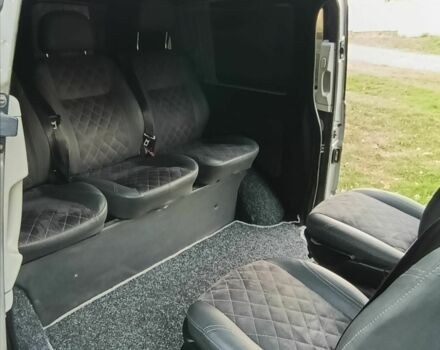 Серый Мерседес Вито, объемом двигателя 2.1 л и пробегом 335 тыс. км за 8900 $, фото 9 на Automoto.ua