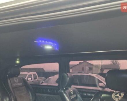 Серый Мерседес Вито, объемом двигателя 2.15 л и пробегом 370 тыс. км за 5850 $, фото 13 на Automoto.ua