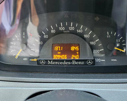 Сірий Мерседес Віто, об'ємом двигуна 2.2 л та пробігом 275 тис. км за 7900 $, фото 6 на Automoto.ua