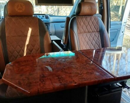 Сірий Мерседес Віто, об'ємом двигуна 2.1 л та пробігом 493 тис. км за 10200 $, фото 3 на Automoto.ua