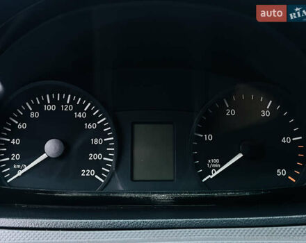 Серый Мерседес Вито, объемом двигателя 2.15 л и пробегом 518 тыс. км за 8200 $, фото 23 на Automoto.ua