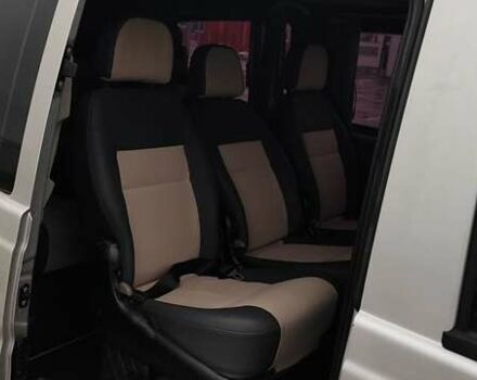 Серый Мерседес Вито, объемом двигателя 2.15 л и пробегом 367 тыс. км за 11500 $, фото 11 на Automoto.ua