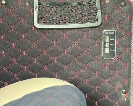 Серый Мерседес Вито, объемом двигателя 2.15 л и пробегом 600 тыс. км за 9200 $, фото 19 на Automoto.ua