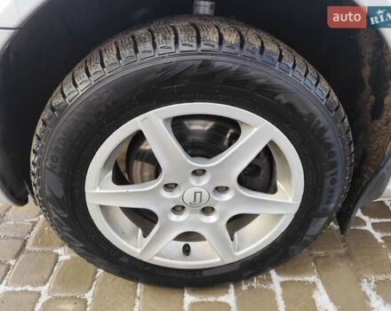 Серый Мерседес Вито, объемом двигателя 2.15 л и пробегом 356 тыс. км за 10800 $, фото 26 на Automoto.ua