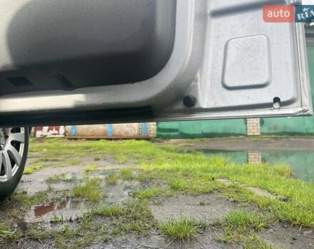 Серый Мерседес Вито, объемом двигателя 2.15 л и пробегом 460 тыс. км за 8299 $, фото 14 на Automoto.ua