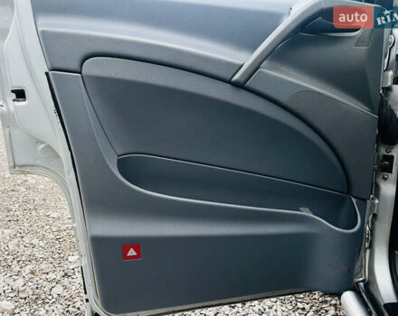 Серый Мерседес Вито, объемом двигателя 2.15 л и пробегом 518 тыс. км за 8200 $, фото 10 на Automoto.ua